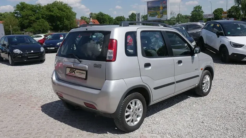 Gebraucht Suzuki Ignis 83 PS (61 kW) 2001 Silber Kleinwagen