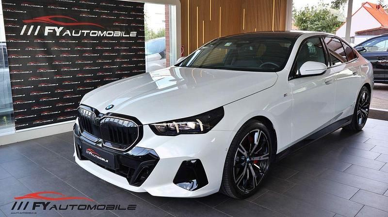 Weiß Gebraucht 2025 BMW 540 M Sport Limousine | 76.900 € (Fairer Preis) - Bild 1/4