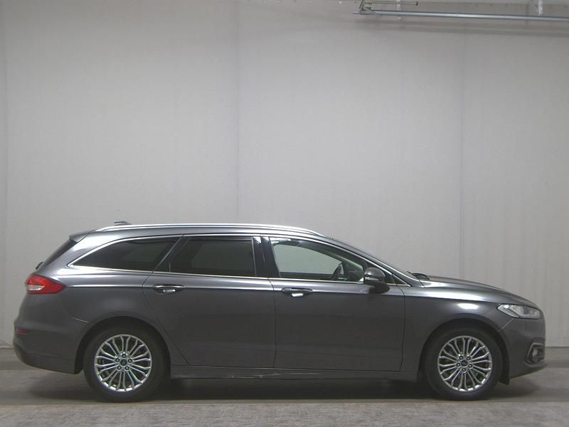 Grau Gebraucht 2022 Ford Mondeo Titanium Kombi | 10.490 € (Fairer Preis) - Bild 1/4