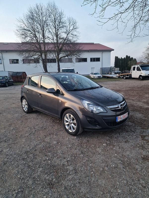 Gebraucht Opel Corsa Active 87 PS (63 kW) 2013 Grau Kleinwagen