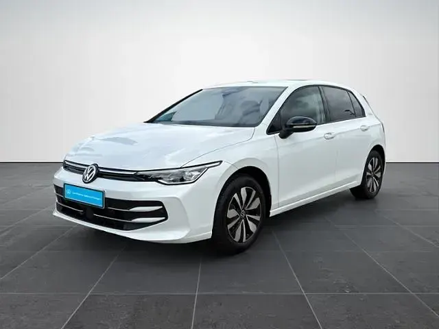 Gebraucht VW Golf VIII Goal 150 PS (110 kW) 2025 Weiß Limousine