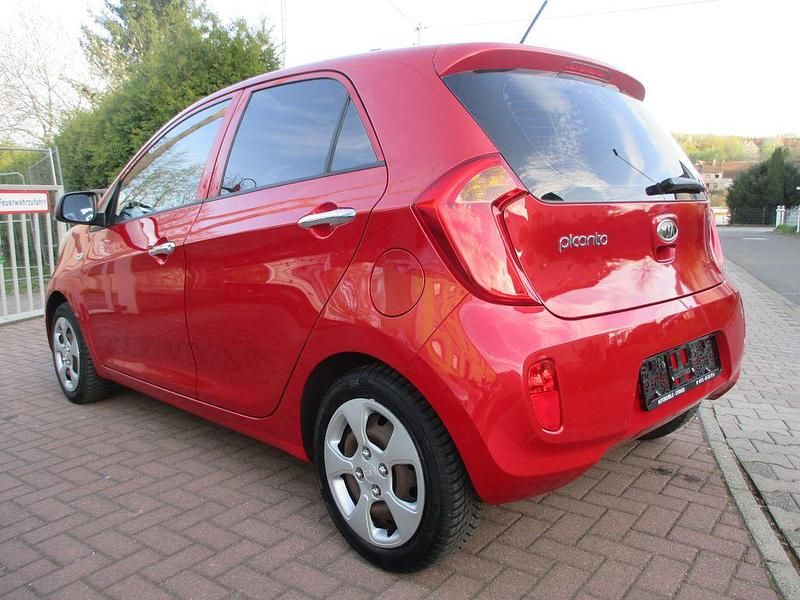 Gebraucht Kia Picanto 69 PS (50 kW) 2012 Rot Kleinwagen