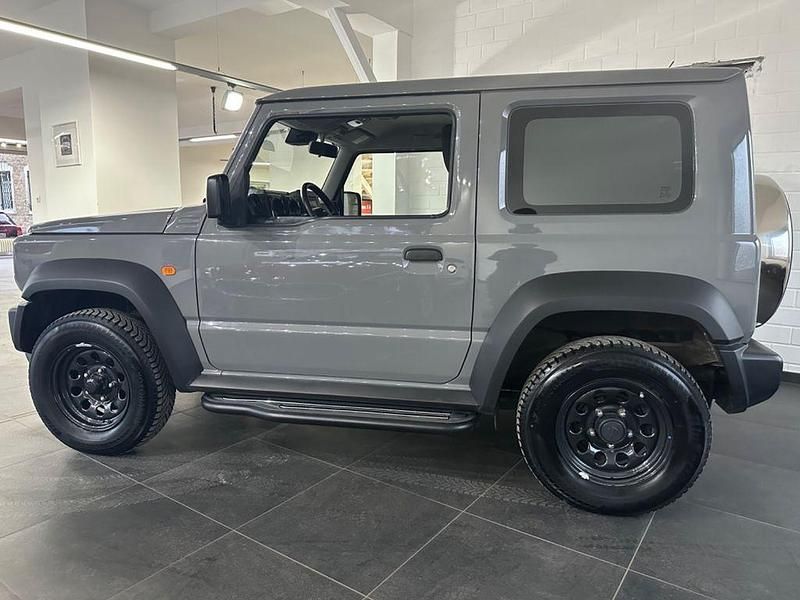 Gebraucht Suzuki Jimny Comfort 102 PS (75 kW) 2021 Grau SUV