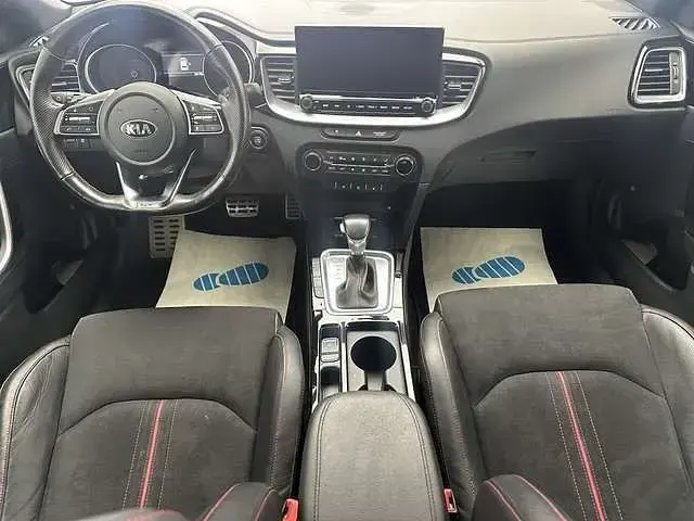 Gebraucht Kia ProCeed GT GT 204 PS (150 kW) 2019 Schwarz metallic Kleinwagen