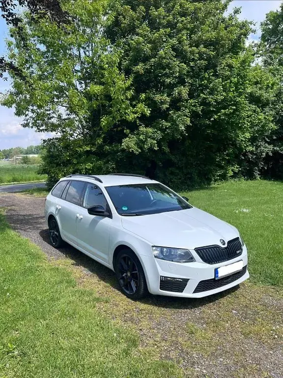 Gebraucht Skoda Octavia RS 184 PS (135 kW) 2015 Weiß Kombi