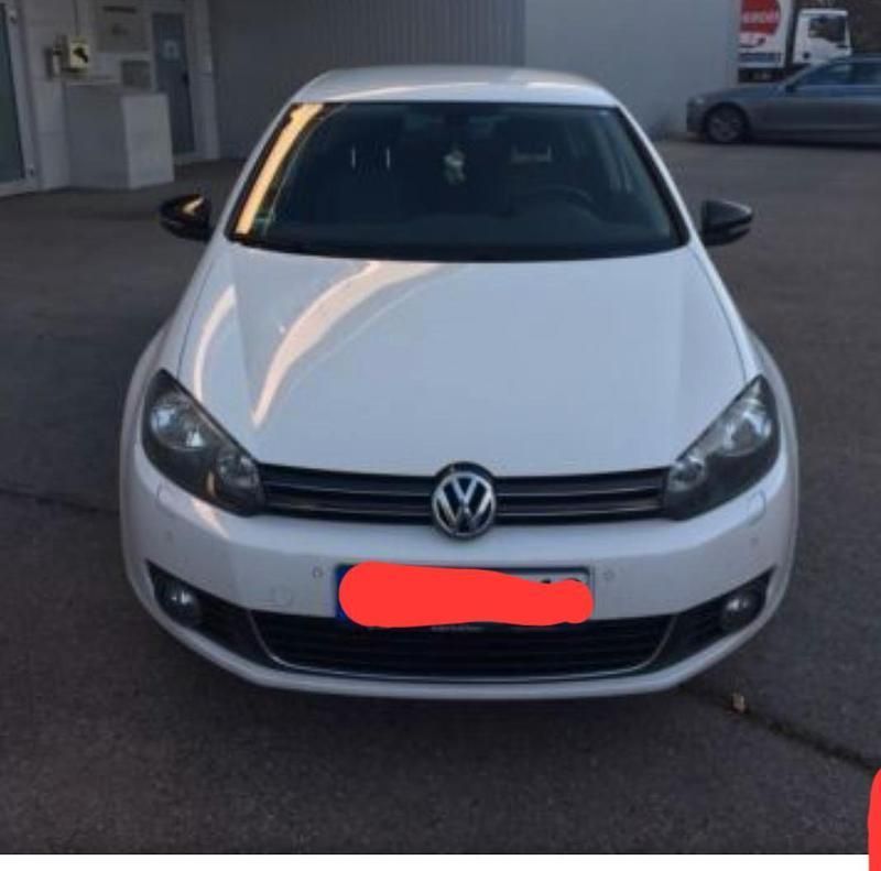Weiß Gebraucht 2011 VW Golf VI Limousine | 4.600 € (Fairer Preis) - Bild 1/4