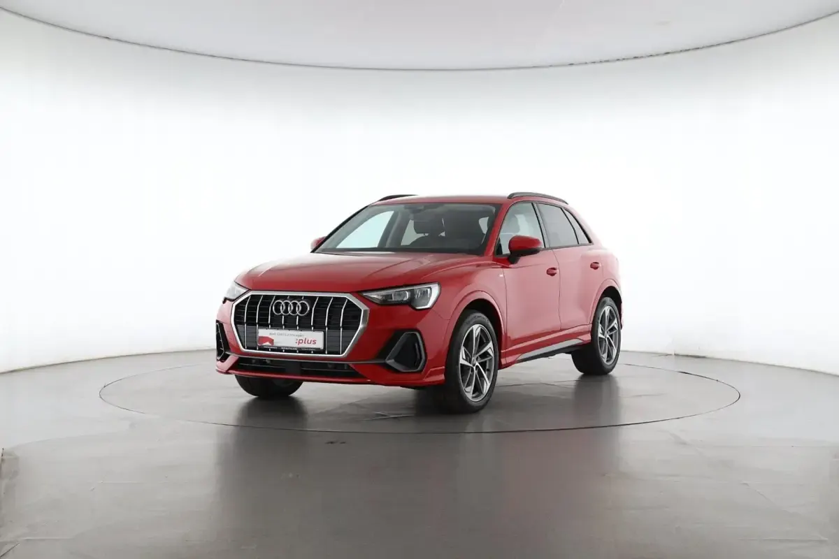 Gebraucht Audi Q3 S-Line 150 PS (110 kW) 2025 Progressivrot metallic SUV