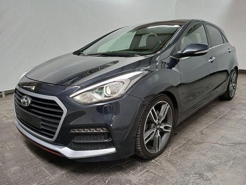 Schwarz Gebraucht 2016 Hyundai i30 Turbo Limousine | 12.995 € (Fairer Preis) - Bild 1/4