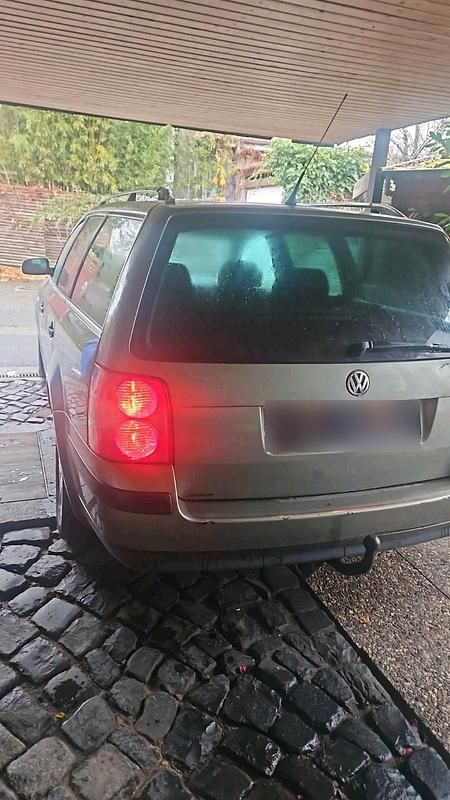 Gebraucht VW Passat 109 PS (80 kW) 2002 Grün Kleinwagen
