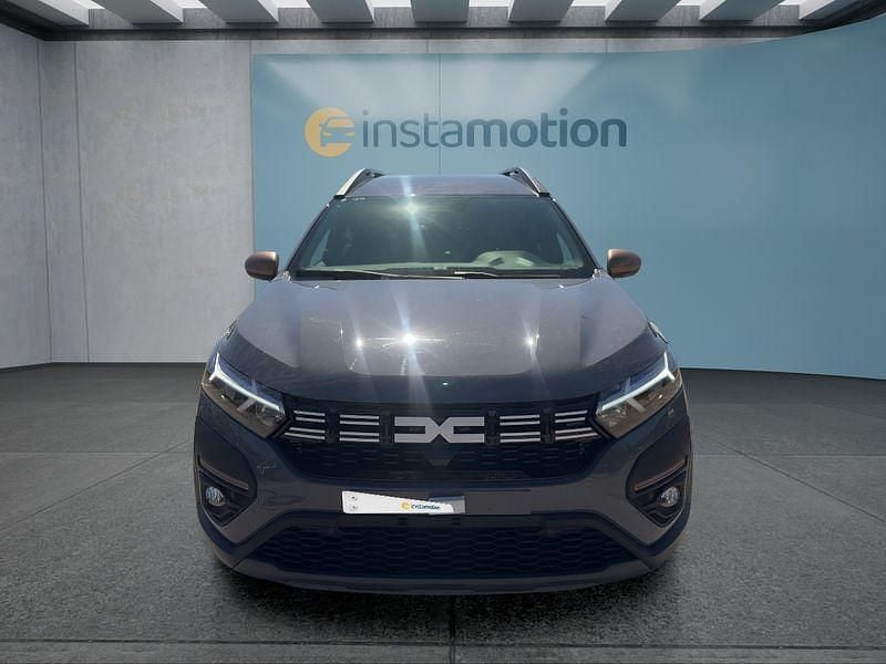 Neu Dacia Jogger 110 PS (80 kW) 2025 Grün Van / Kleinbus