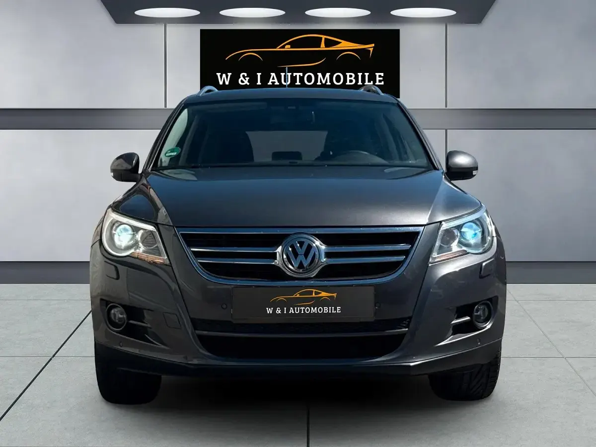 Gebraucht VW Tiguan 140 PS (102 kW) 2011 Pepper grey metallic SUV
