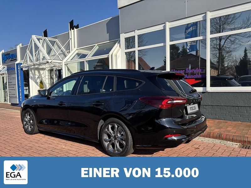 Neu Ford Focus ST-Line X 155 PS (114 kW) 2025 Schwarz metallic