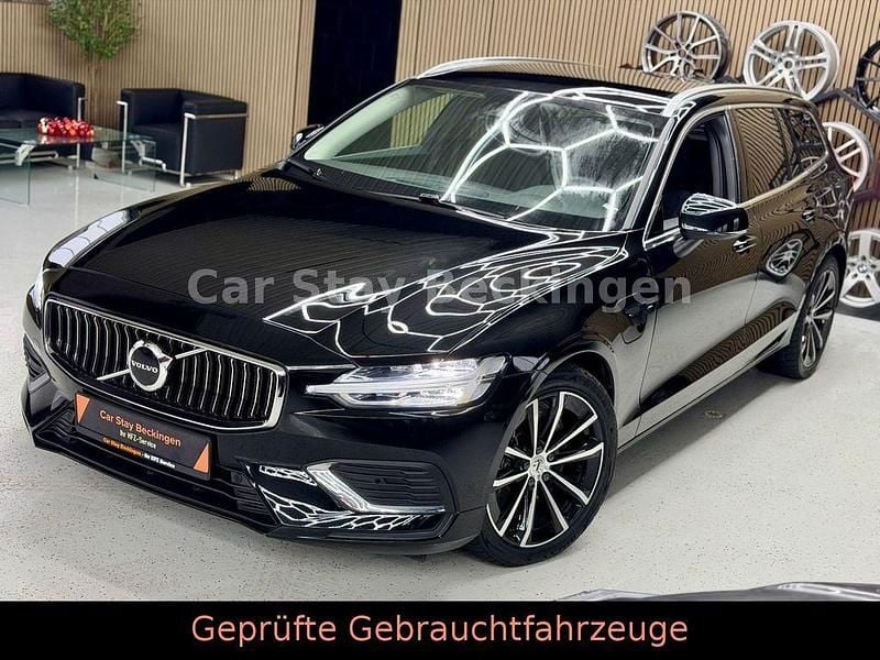 Gebraucht Volvo V60 Core 398 PS (292 kW) 2023 Schwarz Kombi