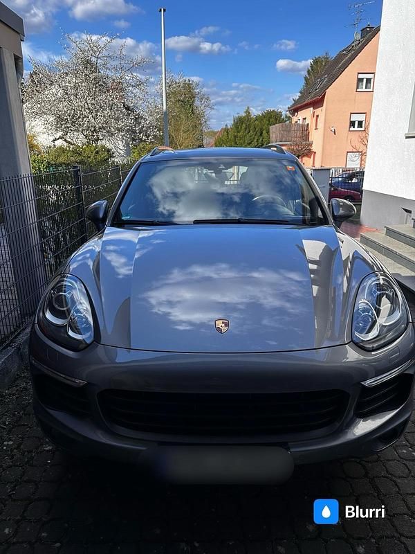 Second-hand Porsche Cayenne 262 CP (192 kW) 2015 Gri SUV