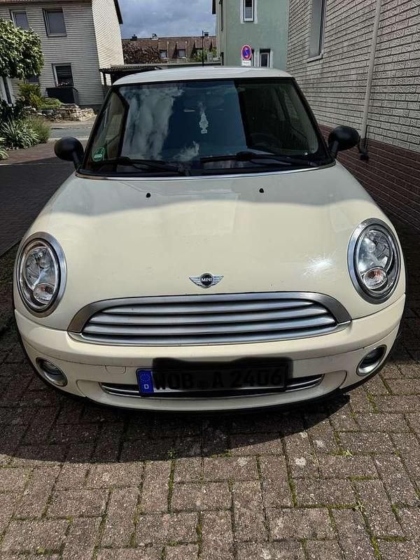 Beige Gebraucht 2009 Mini ONE Kleinwagen | 2.000 € (Superpreis) - Bild 1/4