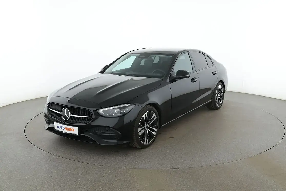 Gebraucht Mercedes C180 Avantgarde 2021 Limousine