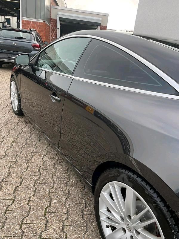 Gebraucht Renault Laguna Coupé 245 PS (180 kW) 2010 Schwarz Coupé