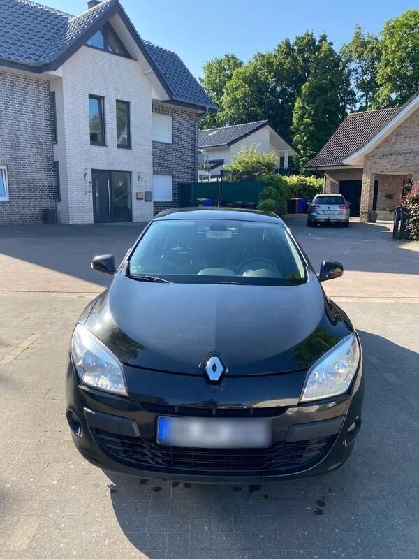 Schwarz Gebraucht 2009 Renault Mégane GrandTour Exception Kombi | 2.900 € (Guter Preis) - Bild 1/4