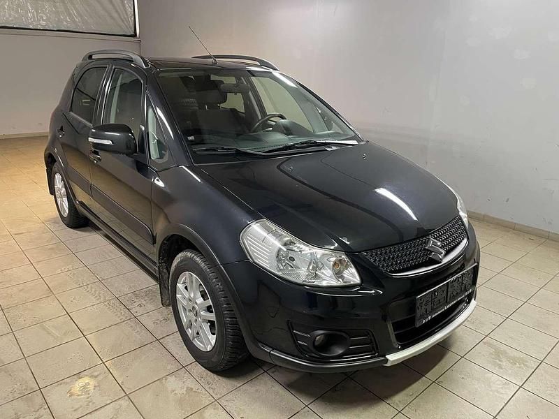 Gebraucht Suzuki SX4 Club 120 PS (88 kW) 2012 Schwarz SUV