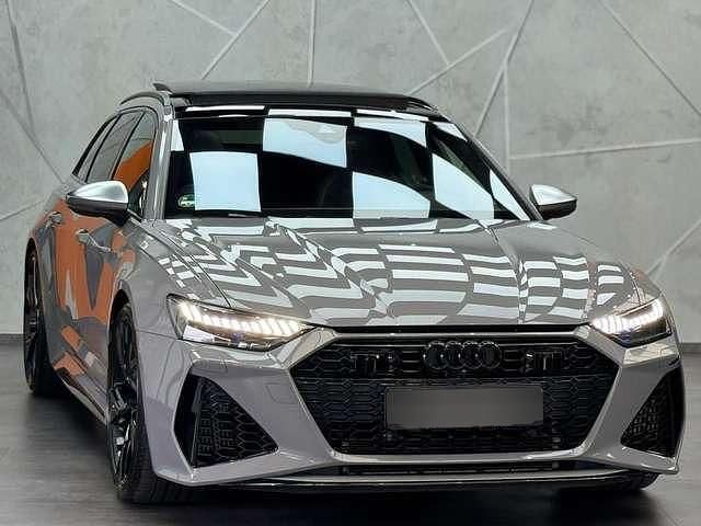 Grau Gebraucht 2021 Audi RS6 | 98.440 € (Fairer Preis) - Bild 1/4