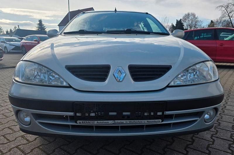 Gebraucht Renault Mégane II Expression 107 PS (78 kW) 2003 Silber Limousine