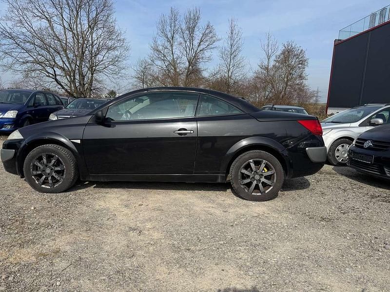 Gebraucht Renault Mégane Cabriolet Avantage 111 PS (81 kW) 2008 Perlmuttschwarz Cabrio