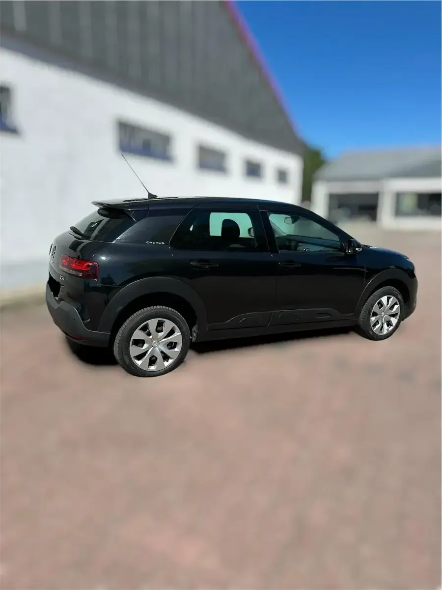 Gebraucht Citroën C4 Feel 82 PS (60 kW) 2018 Schwarz Limousine