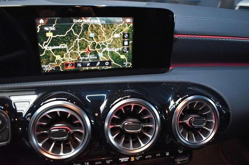 Gebraucht Mercedes CLA220 190 PS (139 kW) 2021 Nachtschwarz Limousine