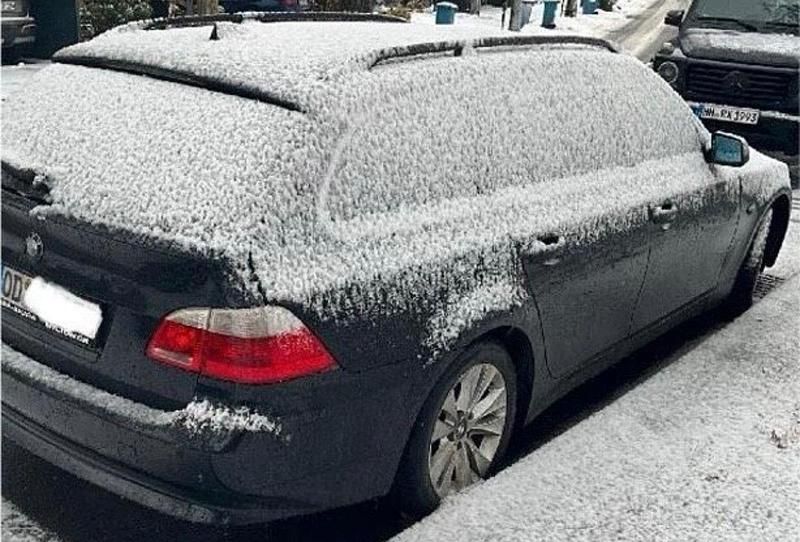 Gebraucht BMW 525 177 PS (130 kW) 2005 Schwarz Kombi