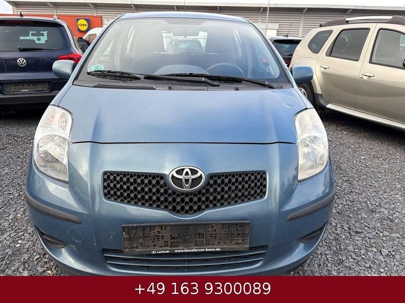 Blau Gebraucht 2006 Toyota Yaris Sol Limousine | 1.350 € (Fairer Preis) - Bild 1/4
