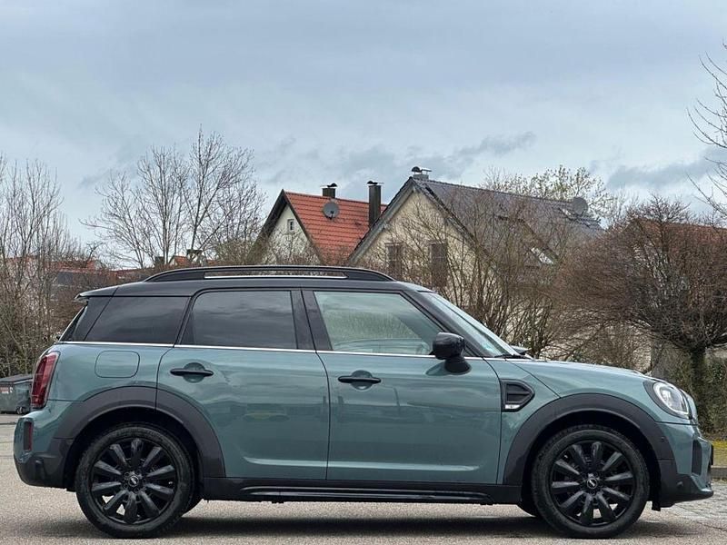Gebraucht Mini Cooper D 150 PS (110 kW) 2023 Sage green (metallic) Kleinwagen