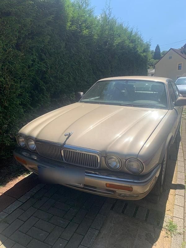 Gold Gebraucht 1996 Jaguar XJ6 Limousine | 7.750 € (Fairer Preis) - Bild 1/4