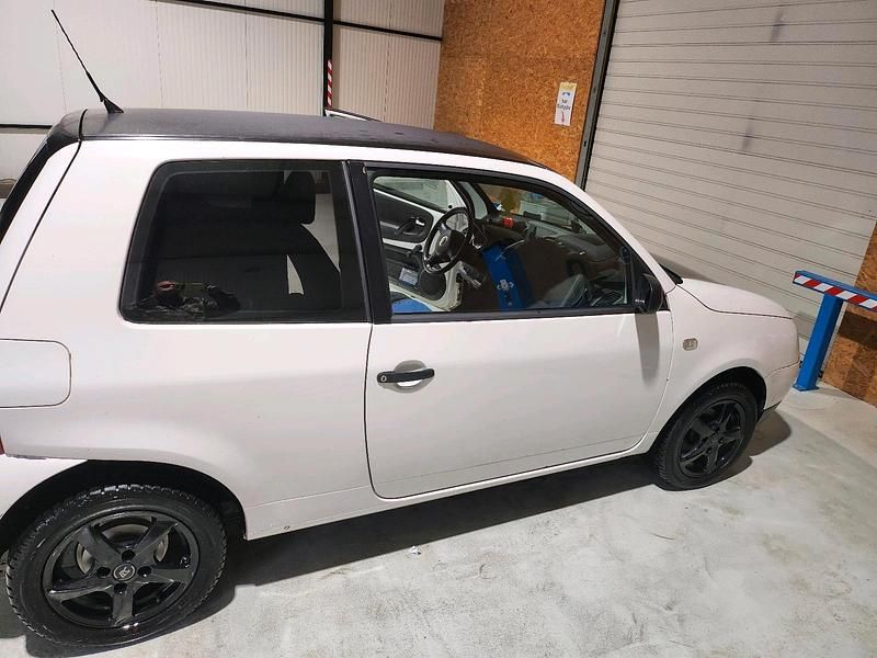 Weiß Gebraucht 2000 VW Lupo Kleinwagen | 600 € (Guter Preis) - Bild 1/4