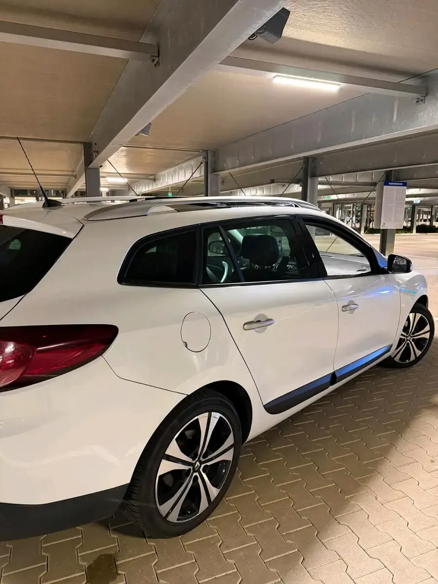 Brugt Renault Mégane III 131 HK (96 kW) 2011 Hvid Sedan