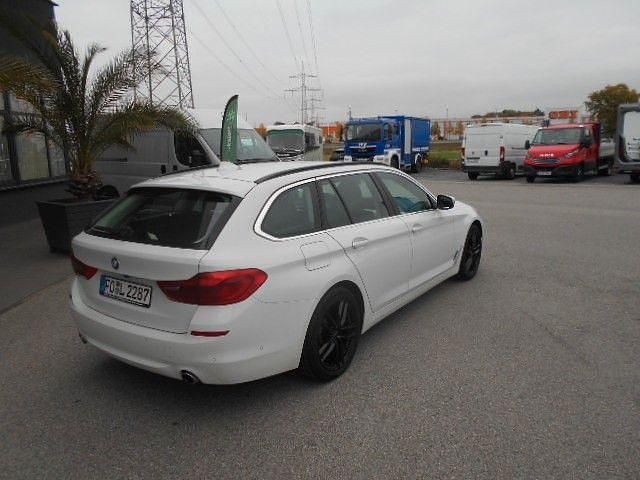 Gebraucht BMW 520 Performance 190 PS (139 kW) 2019 Weiß Kombi