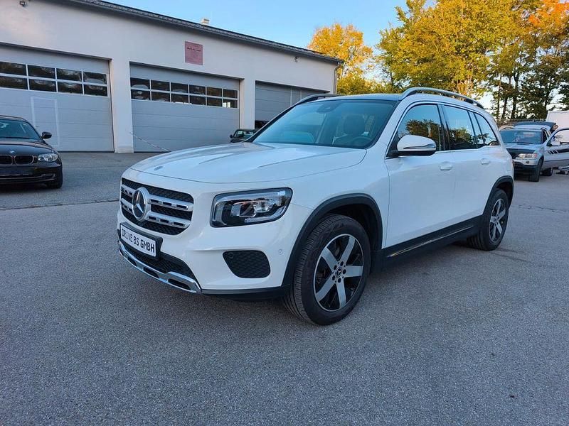 Weiß Gebraucht 2022 Mercedes GLB250 SUV | 33.800 € (Guter Preis) - Bild 1/4