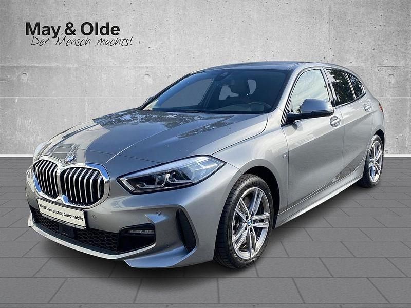 Grau Gebraucht 2023 BMW 120 Performance Kleinwagen | 26.490 € (Guter Preis) - Bild 1/4