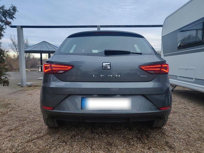 Gebraucht Seat Leon Style 116 PS (85 kW) 2017 Grau Limousine