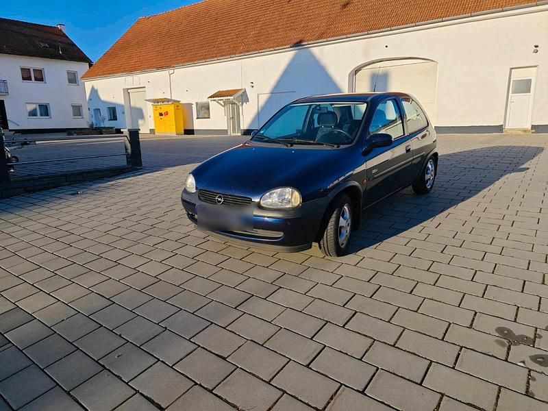 Gebraucht Opel Corsa 65 PS (47 kW) 2001 Blau Kleinwagen