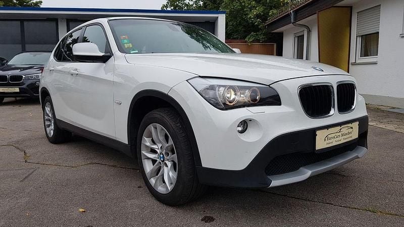 Weiß Gebraucht 2010 BMW X1 SUV | 10.200 € (Fairer Preis) - Bild 1/4