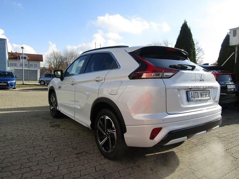 Gebraucht Mitsubishi Eclipse Cross Plus 188 PS (138 kW) 2023 Weiß SUV
