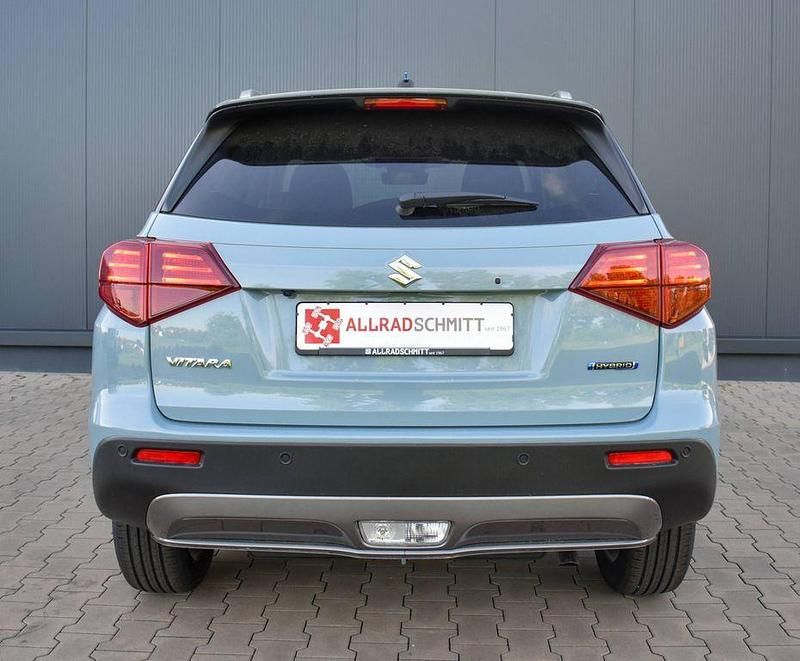 Neu Suzuki Vitara Comfort 109 PS (80 kW) 2026 Ice grayish blue / cosmic blac SUV