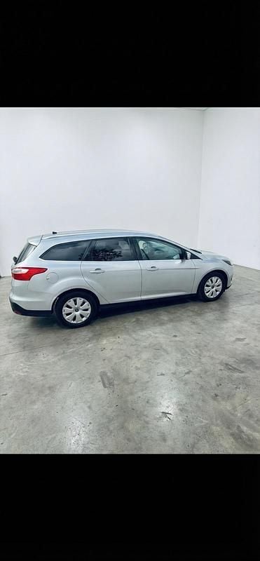 Gebraucht Ford Focus 140 PS (102 kW) 2014 Grau Kombi
