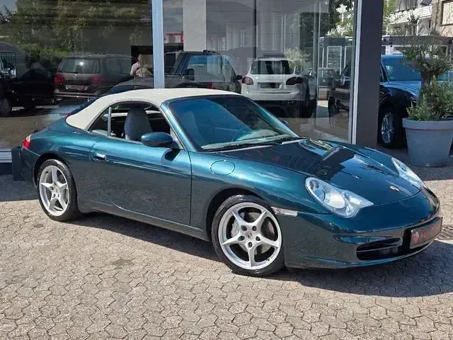 Gebraucht Porsche 911 Carrera 4 Cabriolet 320 PS (235 kW) 2003 Grün Cabrio