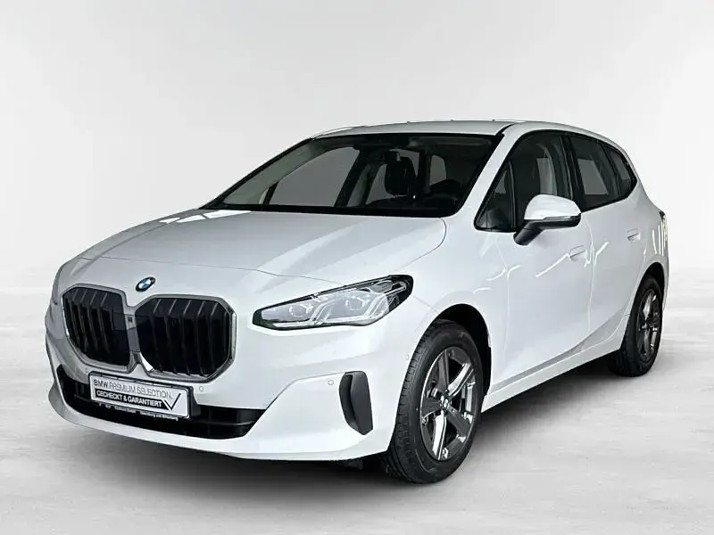 Gebraucht BMW 220 Active Tourer 156 PS (114 kW) 2025 Alpinweiss iii Van / Kleinbus