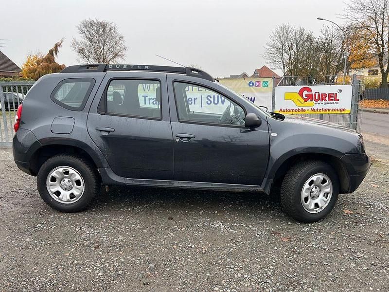 Schwarz Gebraucht 2015 Dacia Duster Lauréate SUV | 8.100 € (Guter Preis) - Bild 1/4