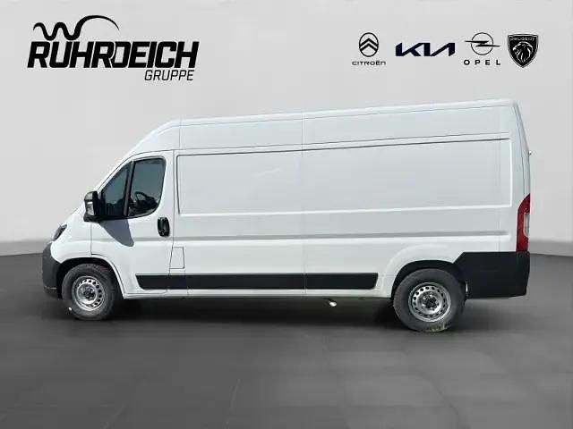 Neu Opel Movano 103 PS (75 kW) 2025 Weiß Van