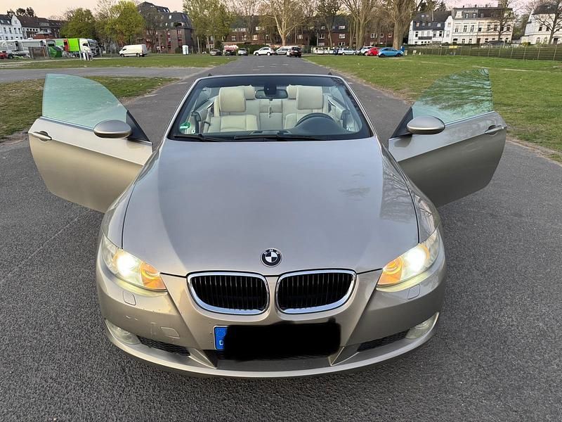 Andere außenfarben Gebraucht 2007 BMW 320 Cabriolet Cabrio | 6.400 € (Guter Preis) - Bild 1/4