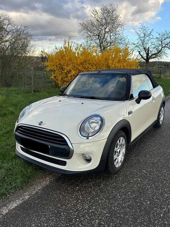 Gebraucht Mini One Cabriolet 102 PS (75 kW) 2016 Weiß Cabrio