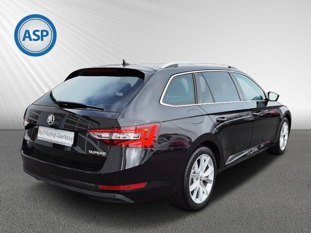 Gebraucht Skoda Superb Style 190 PS (139 kW) 2017 Schwarz metallic Kombi